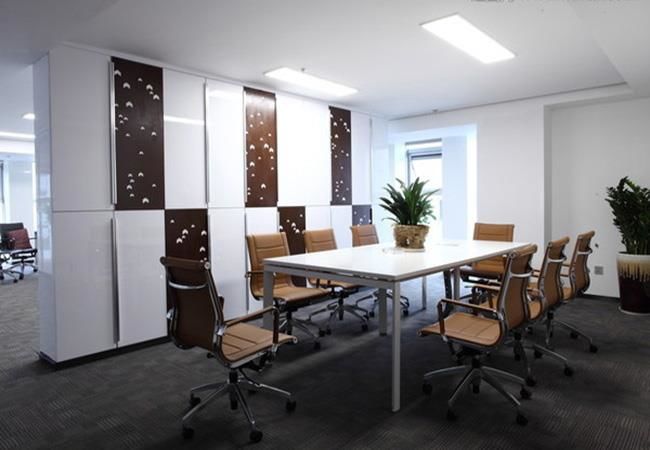 简约实用的小型办公室装修效果图-小面积办公室设计